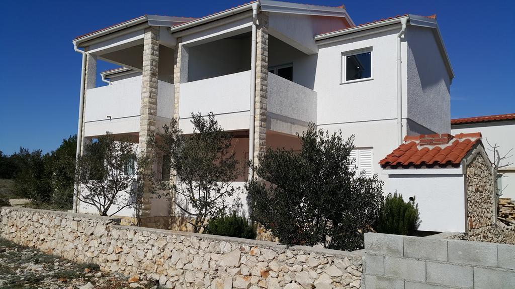 Apartments Natasa Vir Exterior foto
